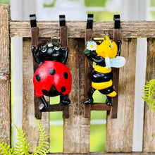 Load image into Gallery viewer, Bumble Bee Pot Hugger
