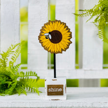 Load image into Gallery viewer, Shine Standing Sunflower
